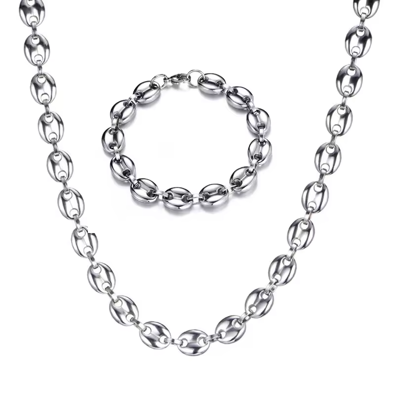 DJALIBA flat heart bracelet in sculpted silver