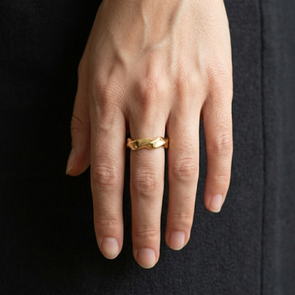 Bague torsadée (Or)