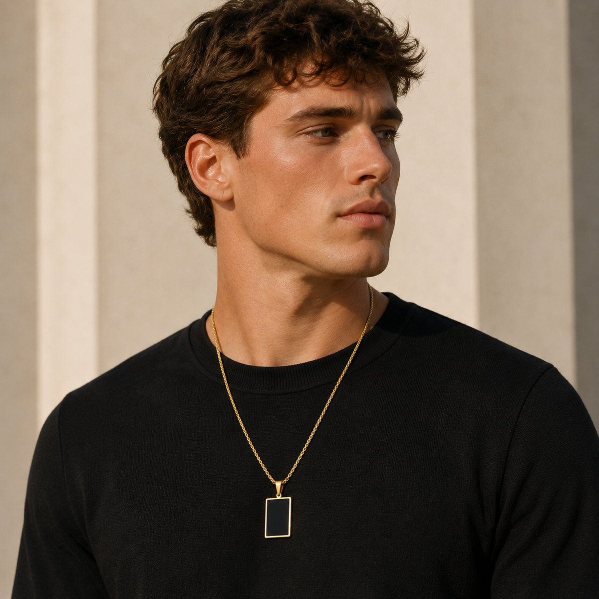 Collier Pendentif Plaque Noire Homme – Or