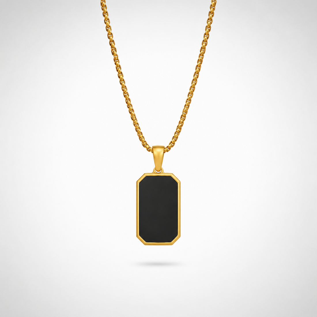 Collier Pendentif Écusson Noir Homme – Or