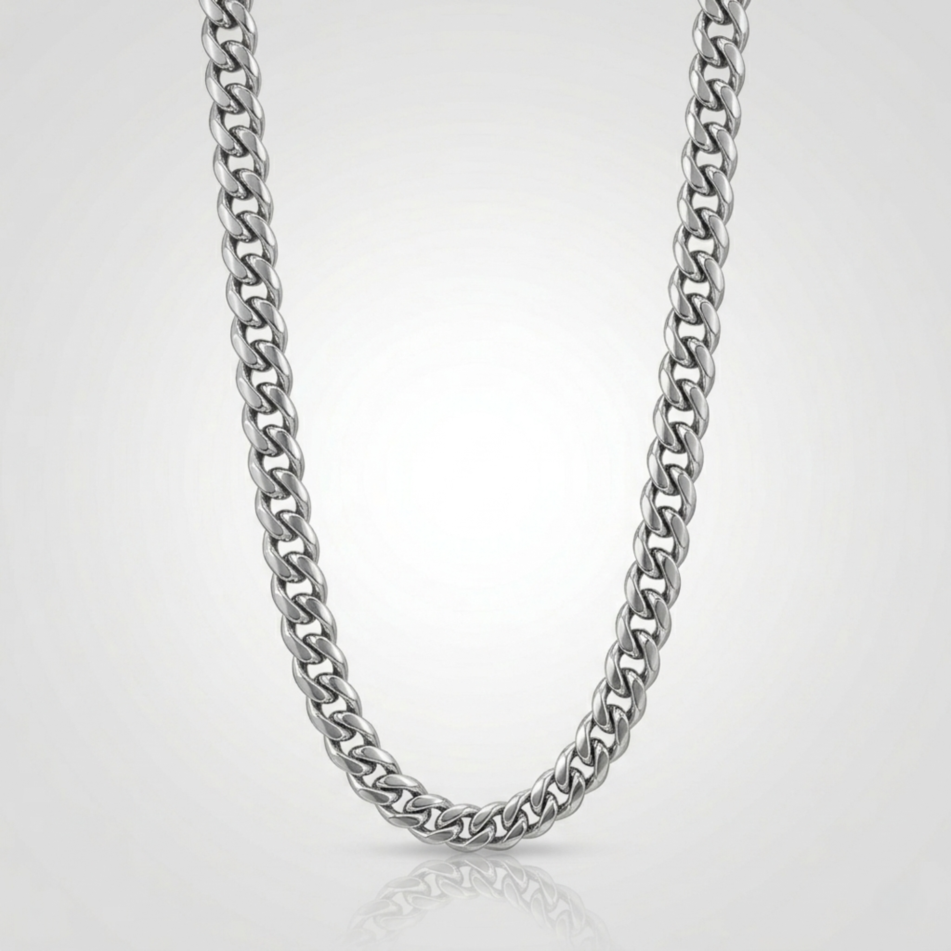 Vue complementaire, du collier en argent 925 (poincon 925), signe WB Paris (Westaff Bijouterie). Chaine aux maillons reguliers, port au cou ; on remarque la finition lisse sans asperite et la maille reguliere et brillante. Style chic, ideal femme — idee cadeau. Recherches : argent 925, argent sterling, idee cadeau, livraison rapide. Argent 925 hypoallergenique. Idee cadeau a offrir toute l'annee. Mot-cle : argent sterling. Entretien simple : essuyer avec un chiffon doux.