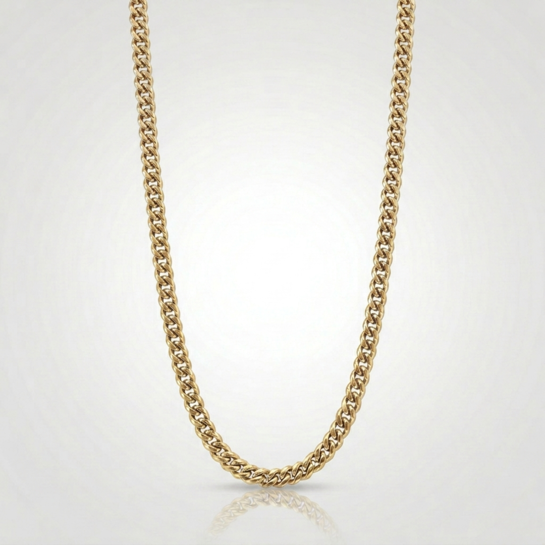 Autre angle, du collier en argent massif 925, signe WB Paris (Westaff Bijouterie). Chaine aux maillons reguliers, port au cou ; on remarque les reflets nets du metal et la patine durable. Style minimaliste, ideal homme — a porter au quotidien. Recherches : bijou argent, argent 925, a porter au quotidien, qualite premium. Argent 925 hypoallergenique. A porter au quotidien a offrir toute l'annee. Mot-cle : bijou argent. Entretien simple : essuyer avec un chiffon doux.