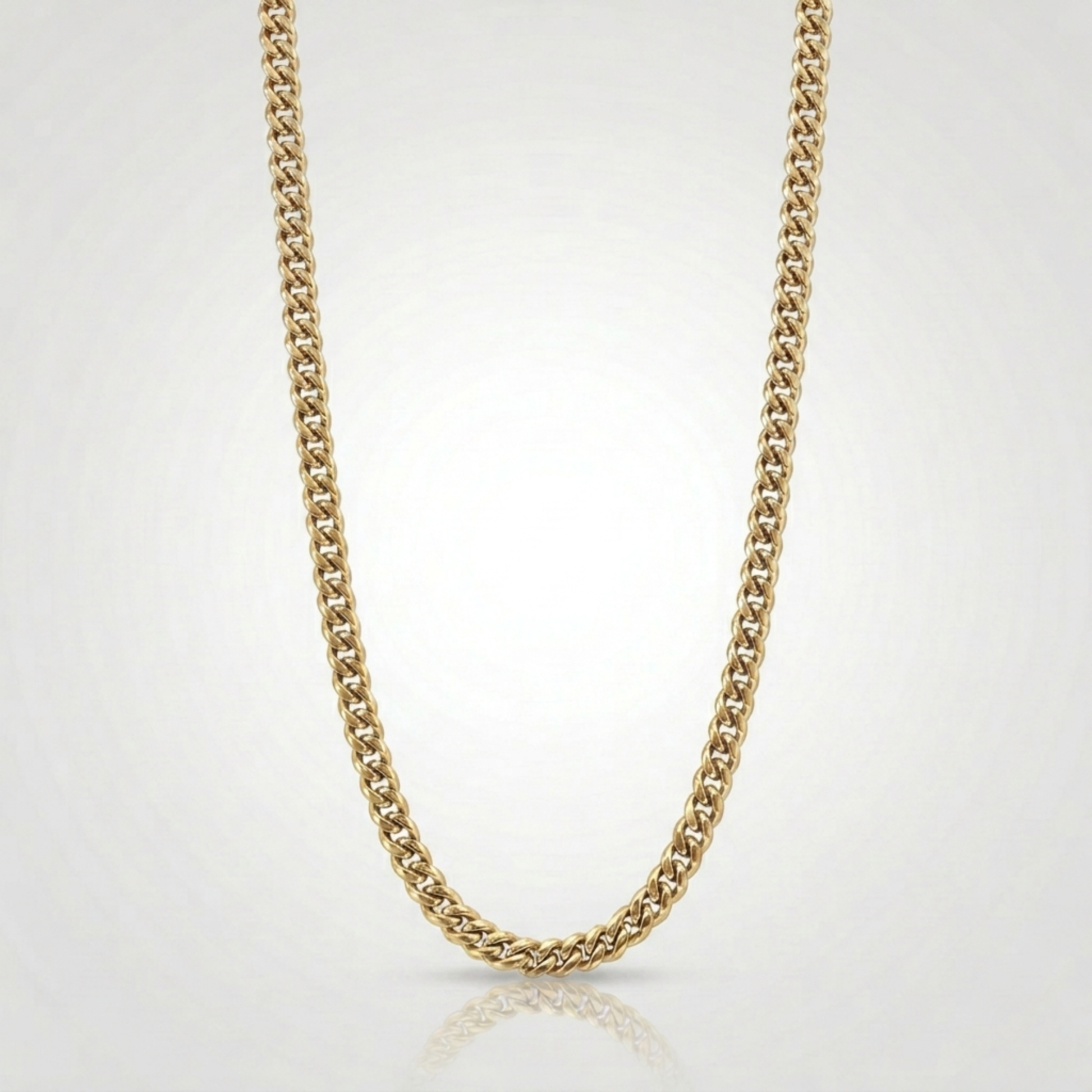 Autre angle, du collier en argent massif 925, signe WB Paris (Westaff Bijouterie). Chaine aux maillons reguliers, port au cou ; on remarque les reflets nets du metal et la patine durable. Style minimaliste, ideal homme — a porter au quotidien. Recherches : bijou argent, argent 925, a porter au quotidien, qualite premium. Argent 925 hypoallergenique. A porter au quotidien a offrir toute l'annee. Mot-cle : bijou argent. Entretien simple : essuyer avec un chiffon doux.