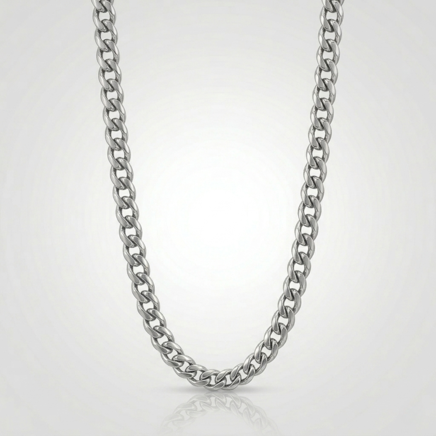 Vue alternative, du collier en acier inoxydable 316L, signe WB Paris (Westaff Bijouterie). Chaine aux maillons reguliers, port au cou ; on remarque la patine durable et le poids equilibre. Style streetwear, ideal femme — cadeau homme. Recherches : acier 316L, bijou acier, cadeau homme, pas cher. Acier inoxydable 316L hypoallergenique, resistant a l'eau. Cadeau homme a offrir toute l'annee. Mot-cle : acier inoxydable. Entretien simple : essuyer avec un chiffon doux.