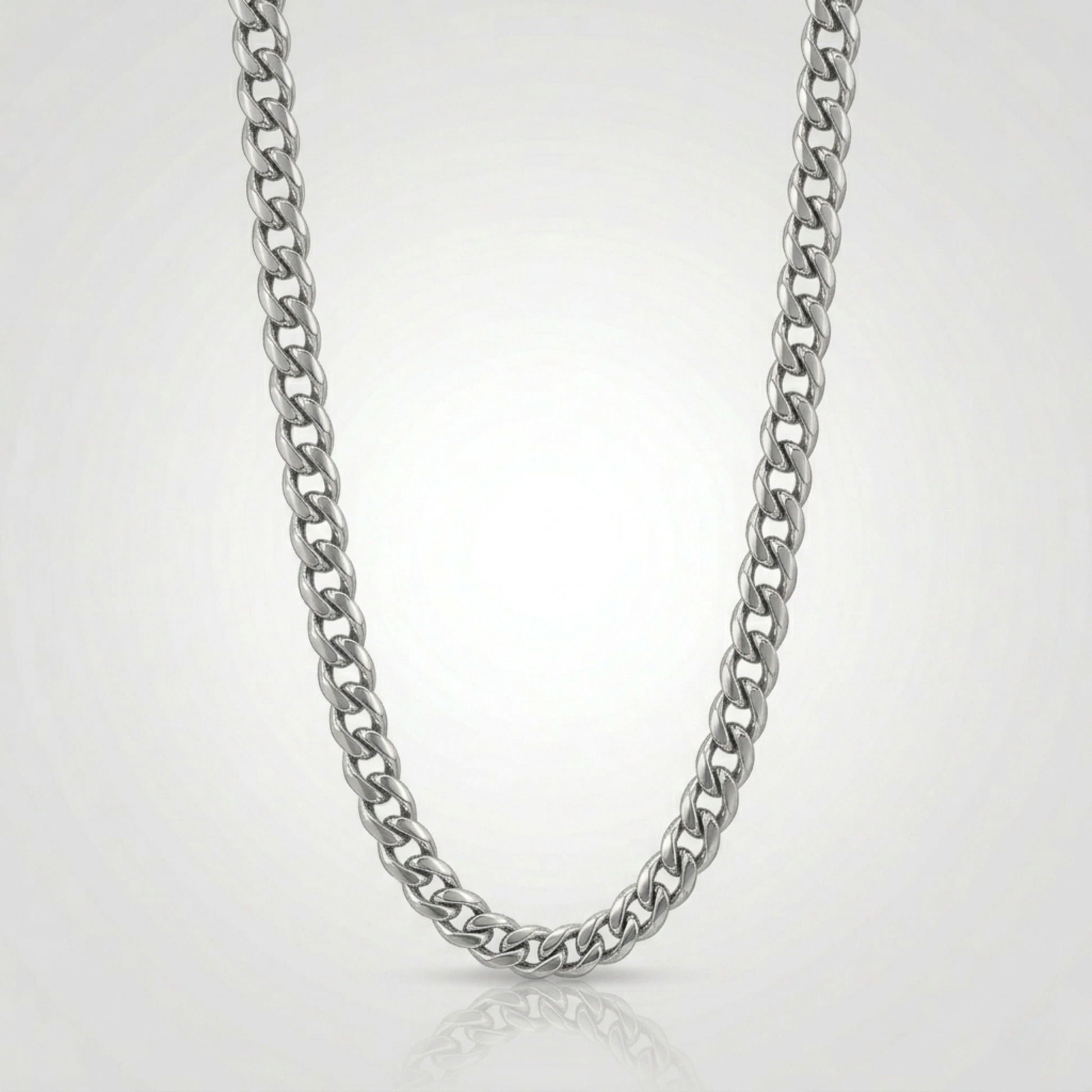 Vue alternative, du collier en acier inoxydable 316L, signe WB Paris (Westaff Bijouterie). Chaine aux maillons reguliers, port au cou ; on remarque la patine durable et le poids equilibre. Style streetwear, ideal femme — cadeau homme. Recherches : acier 316L, bijou acier, cadeau homme, pas cher. Acier inoxydable 316L hypoallergenique, resistant a l'eau. Cadeau homme a offrir toute l'annee. Mot-cle : acier inoxydable. Entretien simple : essuyer avec un chiffon doux.