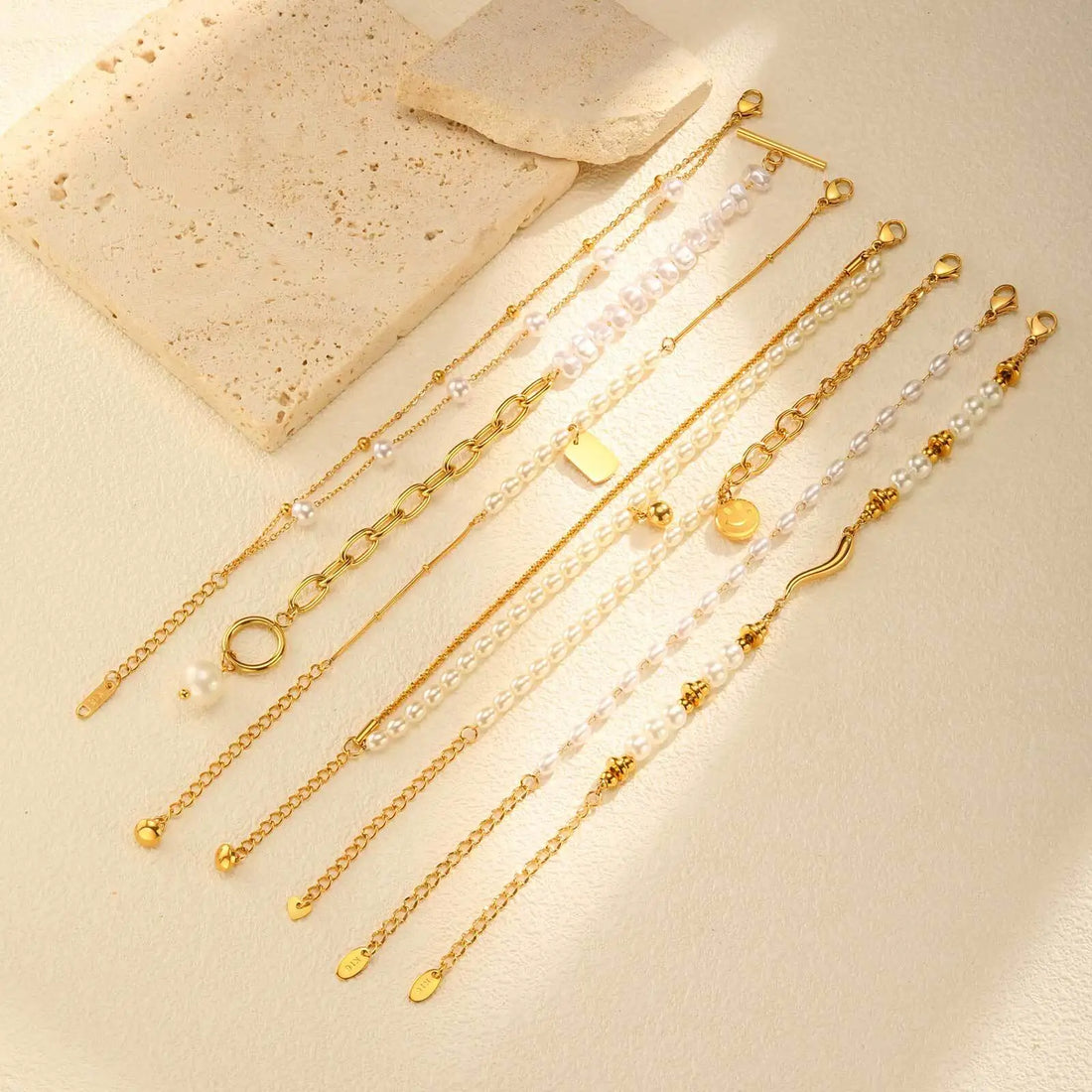 Bracelet Daphné – Perles & Chaîne Plaqué Or