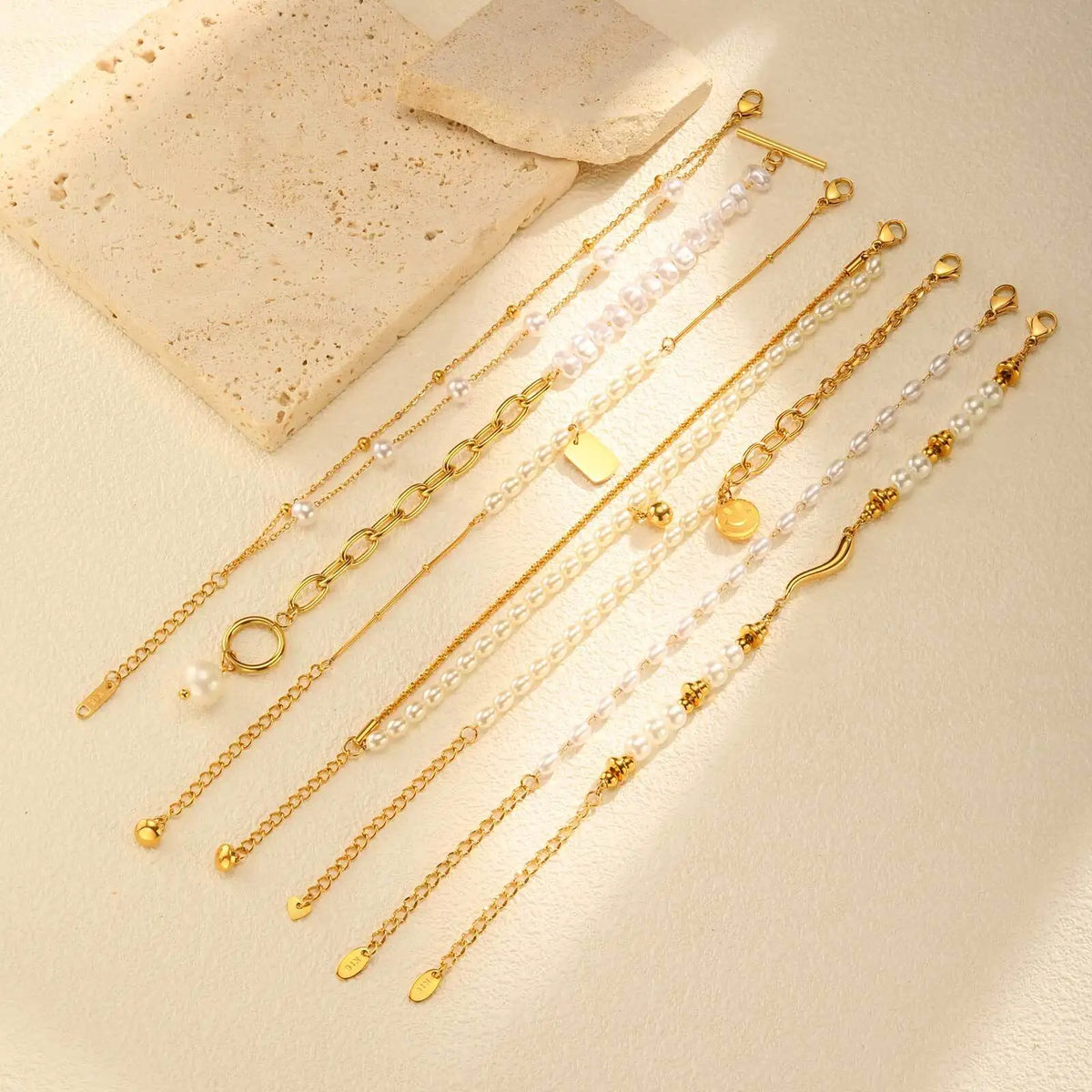 Bracelet Daphné – Perles & Chaîne Plaqué Or