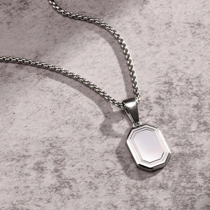 Collier Pendentif Médaille Gravée Homme – Acier