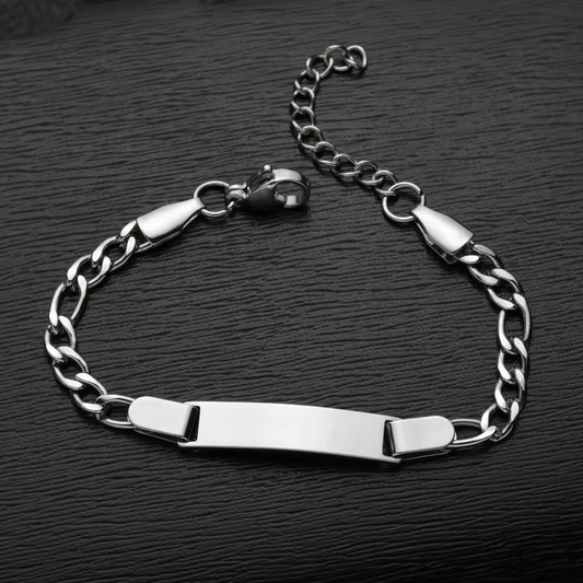 DJALIBA flat heart bracelet in sculpted silver